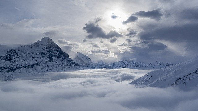 Eiger, la vetta vicino allo Jungfrau: qual è la sua altezza? Come ci si arriva?