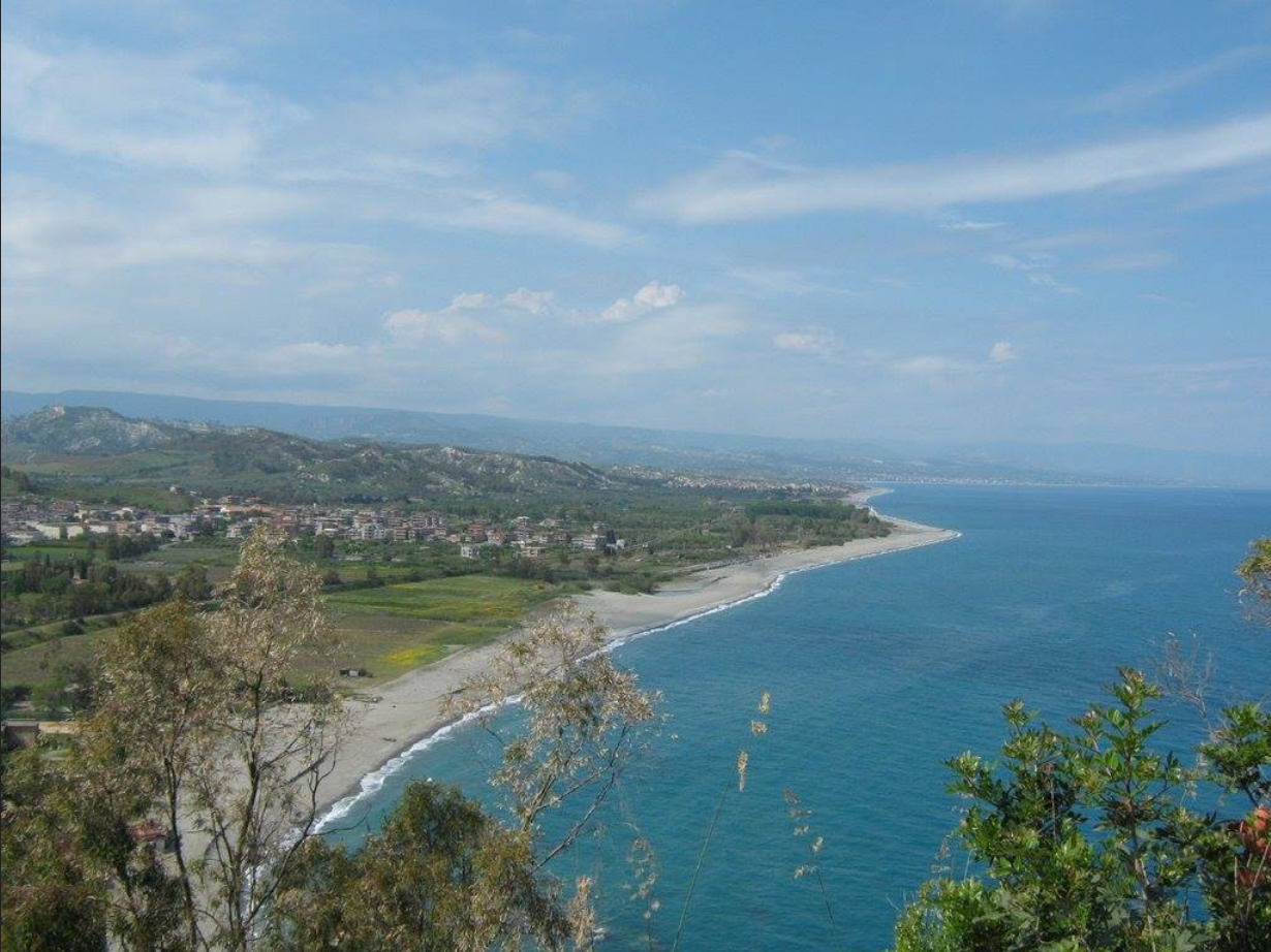 africo-dove-si-trova-cosa-fare-cosa-vedere-mare
