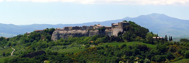 città